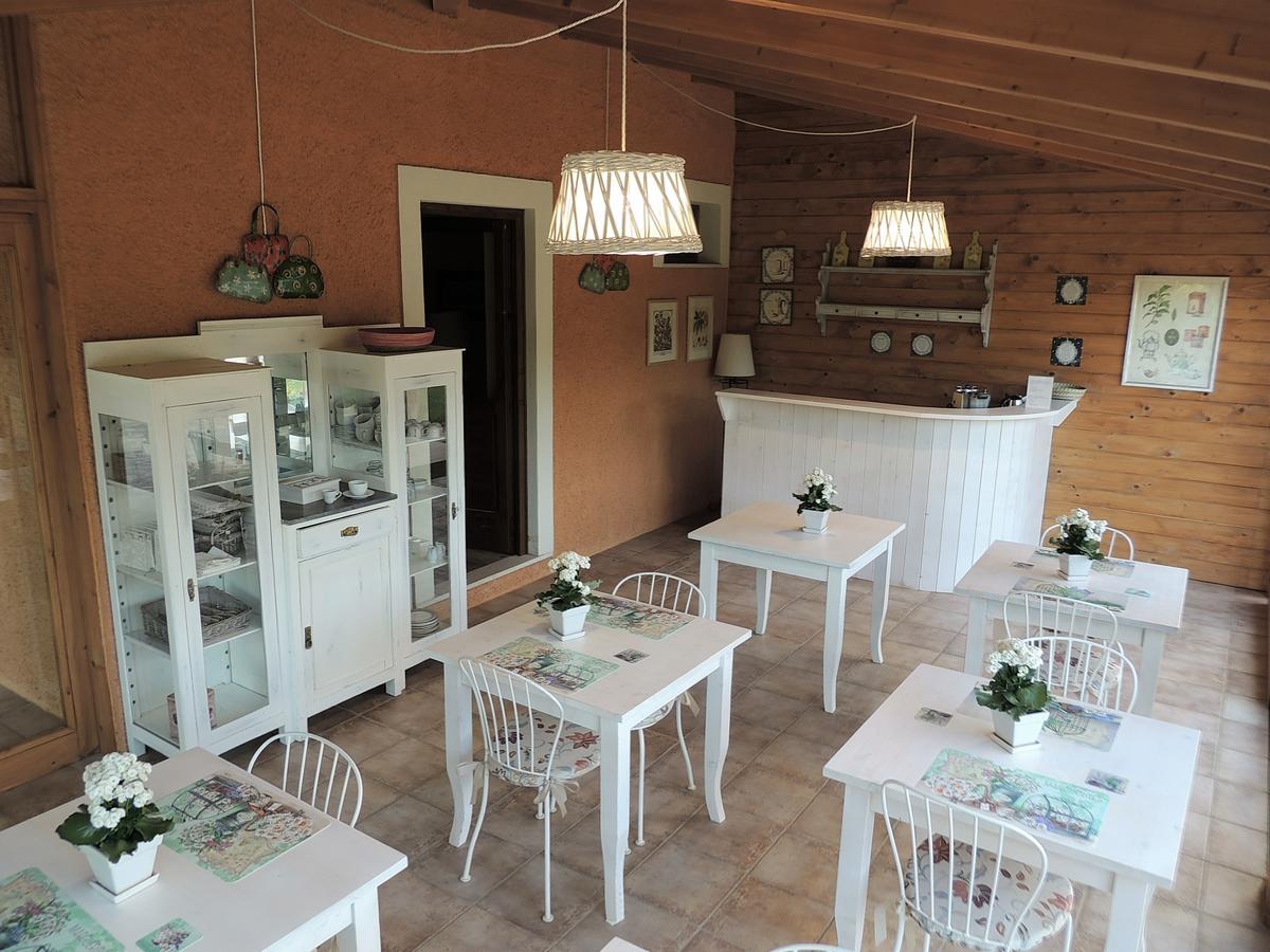Il Refolo Bed and Breakfast Riardo Exteriör bild