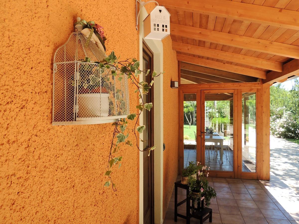 Il Refolo Bed and Breakfast Riardo Exteriör bild